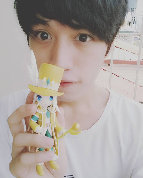 'Phù thủy đất sét' Việt điển trai bất ngờ xuất hiện trên báo Nhật ảnh 7