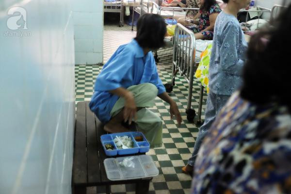 Bị người yêu chia tay, cô gái đau khổ phải vào viện tâm thần ảnh 6