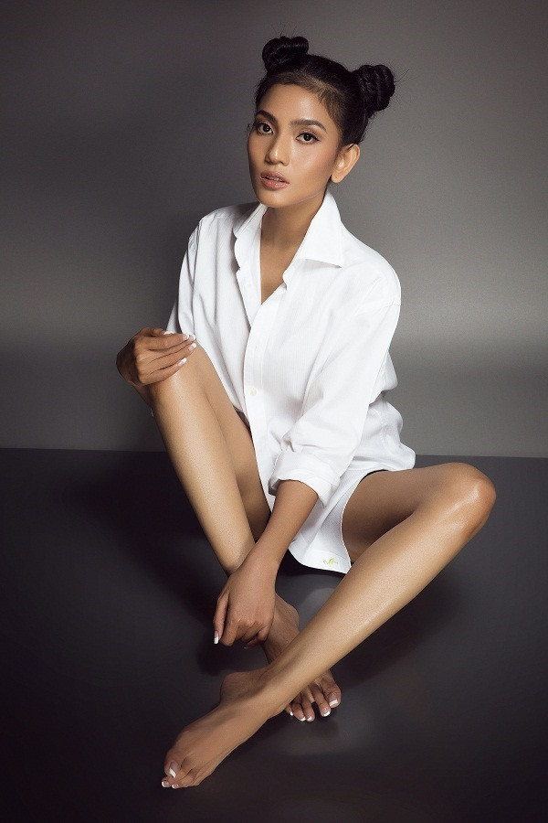 Những nàng da nâu mặc bikini chuẩn Tây của showbiz Việt ảnh 6