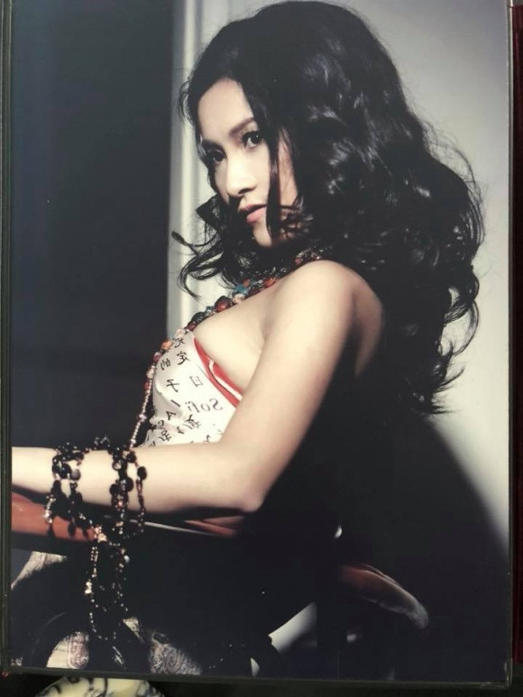 Nhan sắc thời 'thanh xuân rực lửa' của bà xã Bình Minh ảnh 7