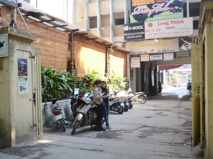 Cổng vào khu vực Zone 9