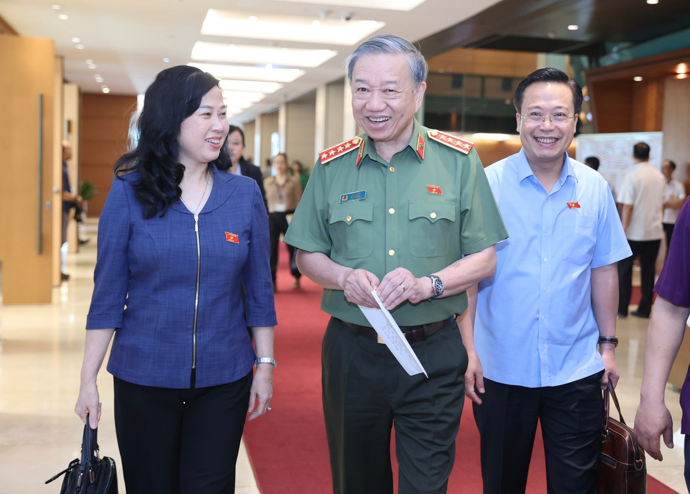 Bộ trưởng Công an cùng các đại biểu tham dự phiên họp ngày 2/6. (Ảnh: Như Ý)