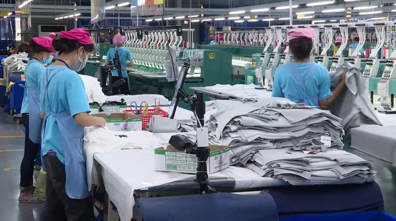 TPHCM nới lỏng giãn cách và khôi phục kinh tế sau ngày 30/9 trong bối cảnh dịch bệnh vẫn còn khá phức tạp, cần phải có cơ chế đặc thù riêng TPHCM nới lỏng giãn cách và khôi phục kinh tế sau ngày 30/9 trong bối cảnh dịch bệnh vẫn còn khá phức tạp, cần phải có cơ chế đặc thù riêng