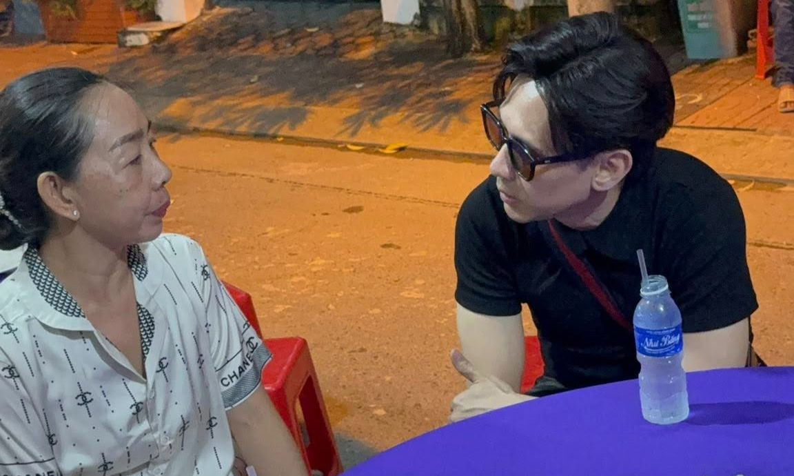 Nghệ sĩ tới viếng Nam Phong lần cuối. Nghệ sĩ tới viếng Nam Phong lần cuối.