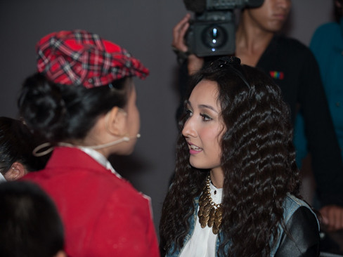 Anna đã được ban tổ chức gọi điện và mời tham gia chương trình Đồ Rê Mí số Tết trong một tiết mục cùng với bé Trúc Ly, và cô đã nhận lời ngay vì thấy chương trình rất đáng yêu và các bé rất dễ thương