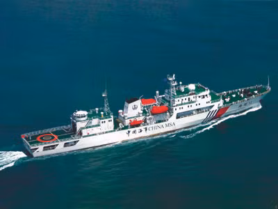 Tàu giám sát biển lớn nhất của Trung Quốc, Haixun 31 vừa có hành trình đi ngang Biển Đông khiến các nước trong khu vực lo ngại Ảnh: Xinhua