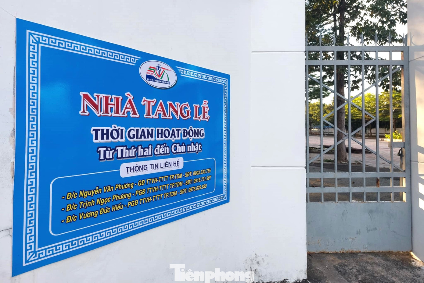 Theo đó, nhằm đáp ứng nhu cầu của tổ chức, cá nhân trong việc tổ chức lễ tang và góp phần thực hiện Đề án nâng cao chất lượng cuộc vận động "Xây dựng nếp sống văn hóa - văn minh đô thị" trên địa bàn TP. Thủ Dầu Một, địa phương chính thức mở cửa nhà tang lễ. Theo đó, nhằm đáp ứng nhu cầu của tổ chức, cá nhân trong việc tổ chức lễ tang và góp phần thực hiện Đề án nâng cao chất lượng cuộc vận động "Xây dựng nếp sống văn hóa - văn minh đô thị" trên địa bàn TP. Thủ Dầu Một, địa phương chính thức mở cửa nhà tang lễ.