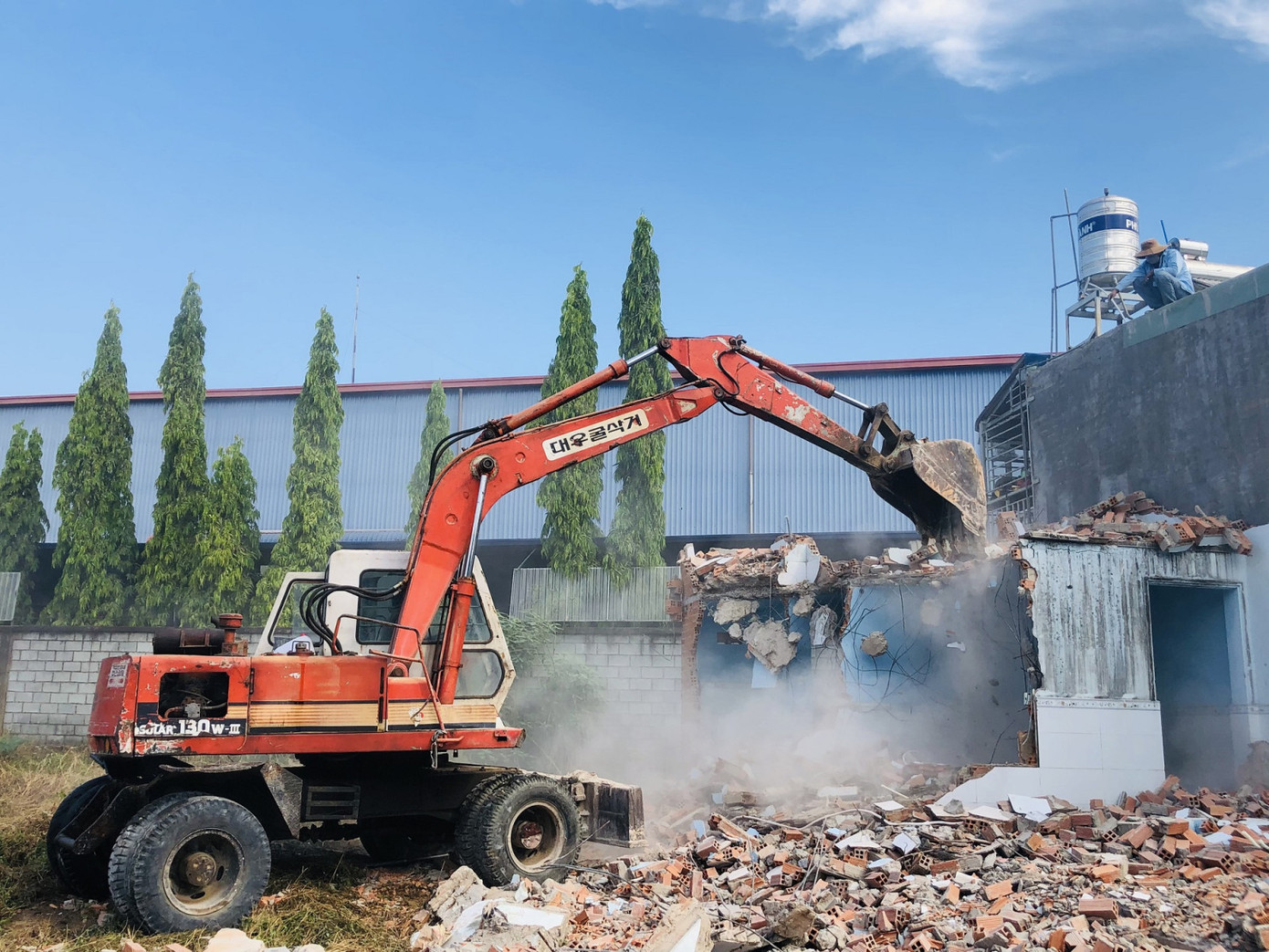 Cưỡng chế nhà xây dựng trên đất nông nghiệp Cưỡng chế nhà xây dựng trên đất nông nghiệp