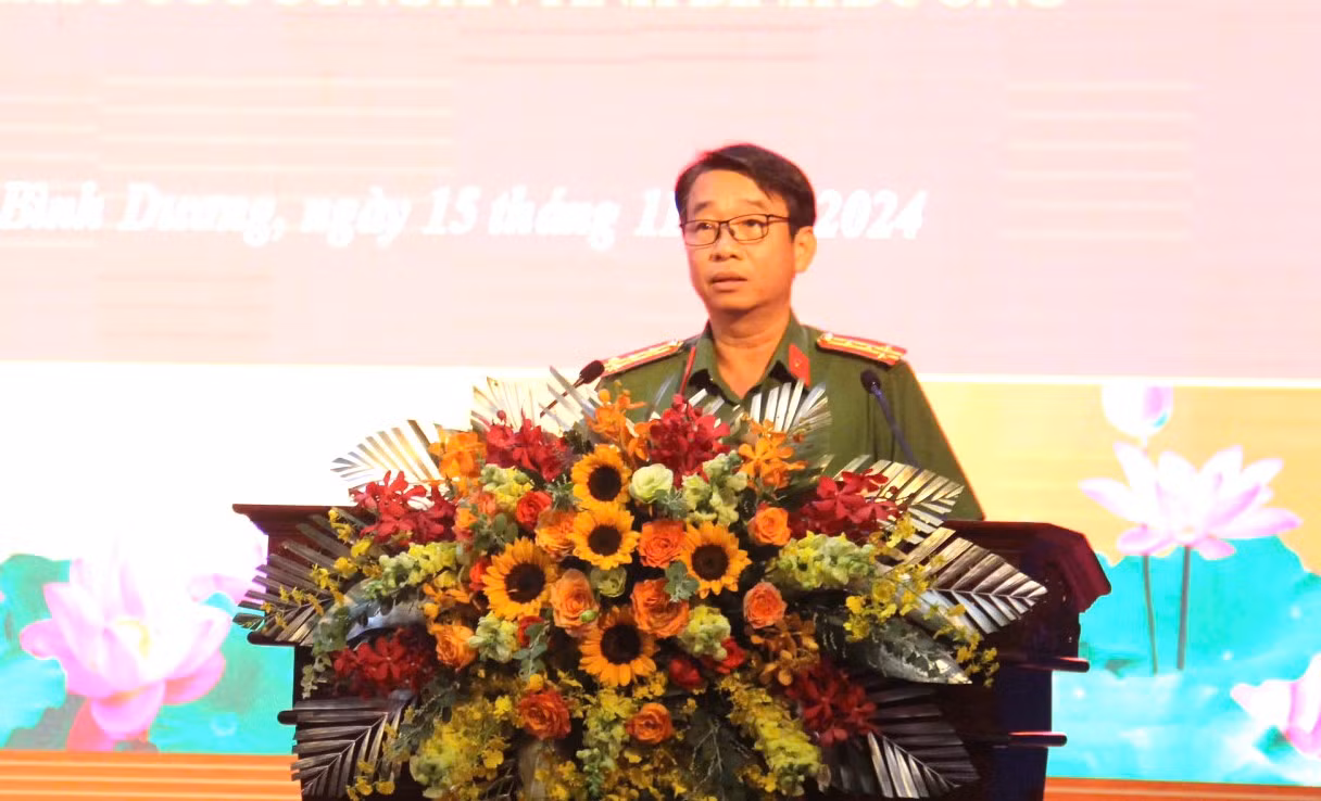 Đại tá Nguyễn Thanh Điệp - Phó giám đốc Công an tỉnh Bình Dương phát biểu tại tọa đàm