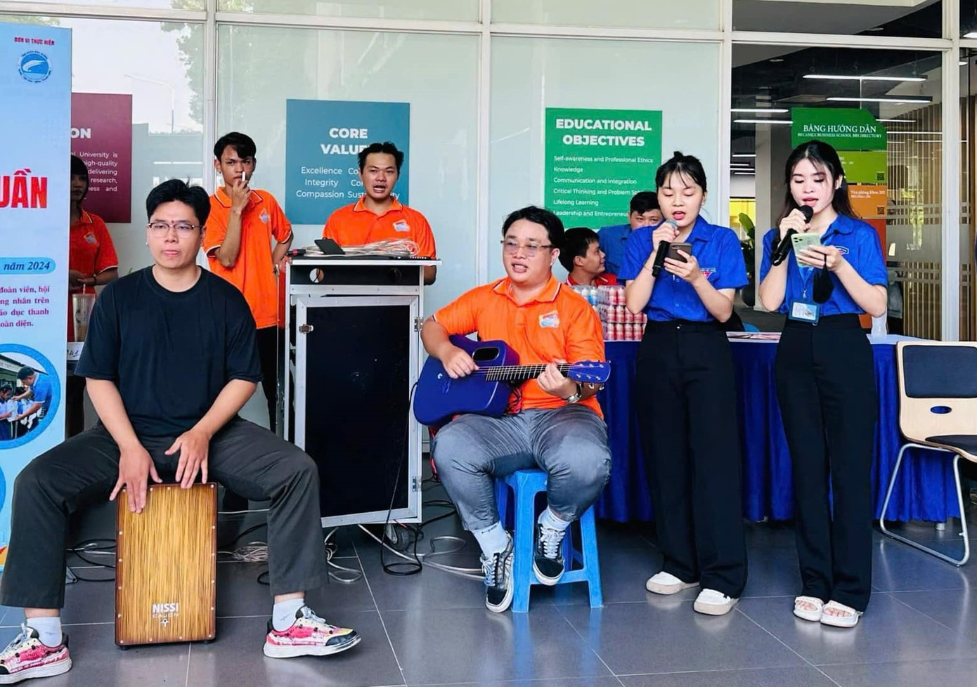 Tổ chức sân chơi cuối tuần cho tuổi trẻ Bình Dương