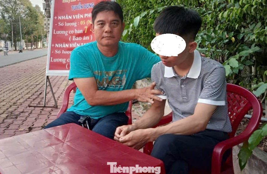 "Hiệp sĩ" Nguyễn Thanh Hải làm việc với đối tượng "Hiệp sĩ" Nguyễn Thanh Hải làm việc với đối tượng