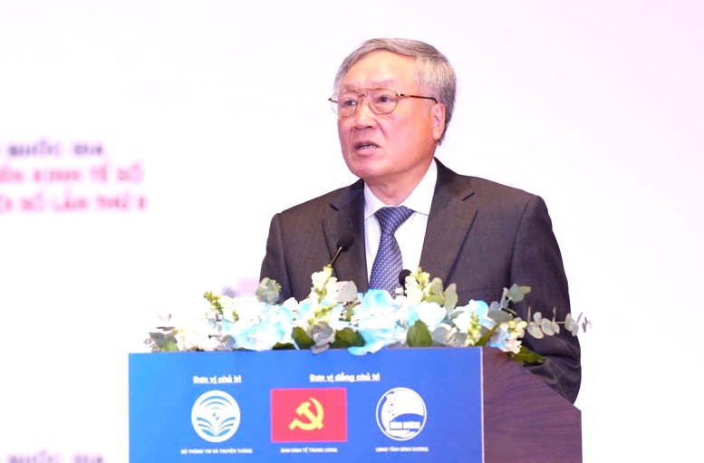 Phó Thủ tướng Thường trực Nguyễn Hòa Bình phát biểu tại diễn đàn Phó Thủ tướng Thường trực Nguyễn Hòa Bình phát biểu tại diễn đàn