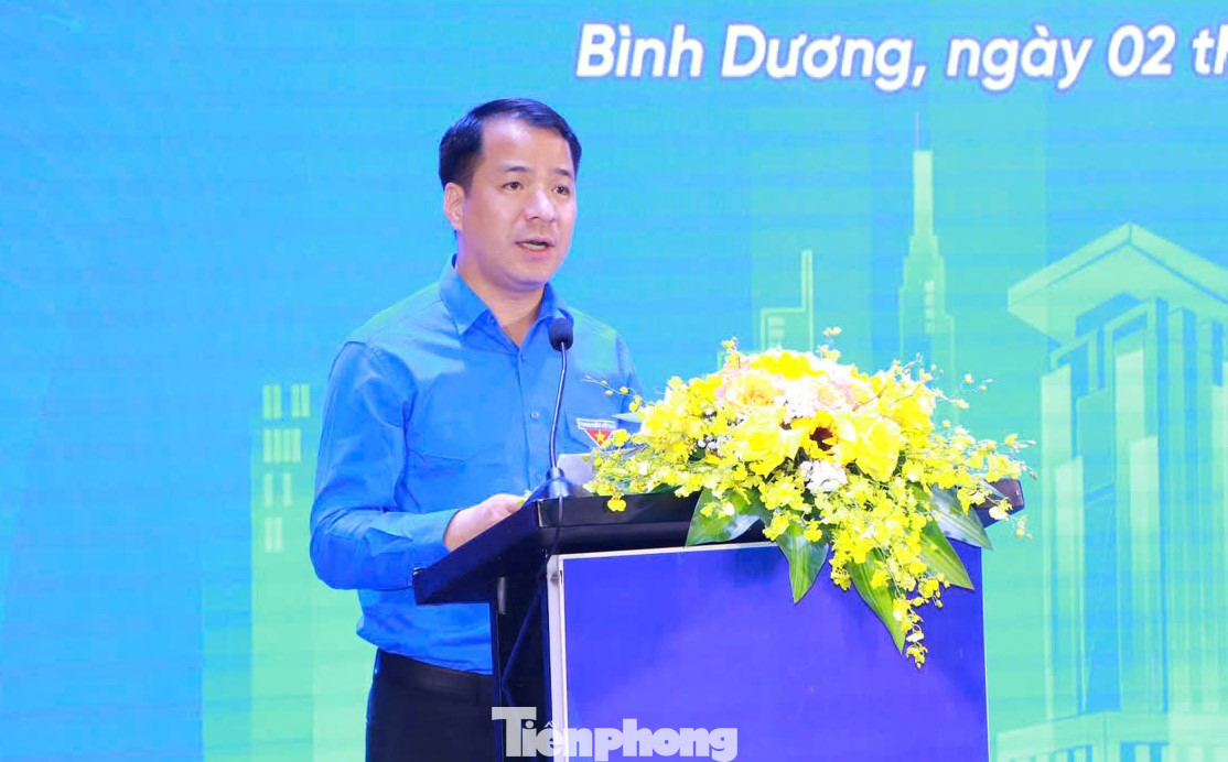 Bí thư Trung ương Đoàn, Chủ nhiệm Ủy ban Kiểm tra Trung ương Đoàn Ngô Văn Cương phát biểu tại liên hoan.