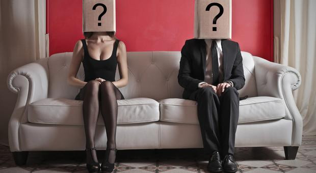 Tại sao lại xa cách khi cả hai sống cùng dưới một mái nhà?