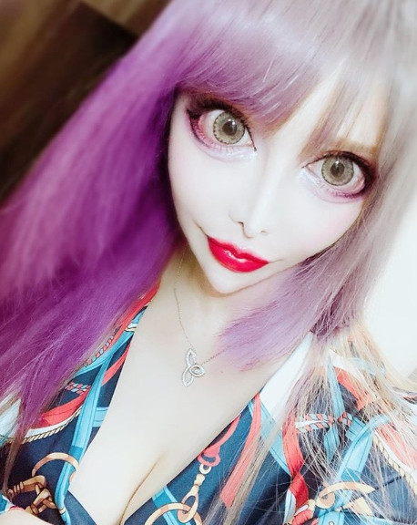 Ám ảnh nhan sắc của mẫu nữ Nhật Bản chi hơn 40 tỷ để hóa ‘búp bê sống’ ảnh 2