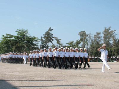 Bộ đội Hải quân Việt Nam duyệt đội ngũ