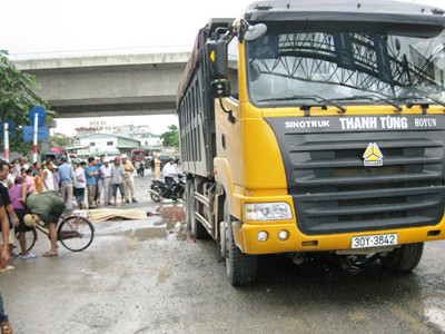 71 người tử nạn vì hung thần trong 5 tháng qua. Ảnh: Trọng Đảng. 71 người tử nạn vì hung thần trong 5 tháng qua Ảnh: Trọng Đảng