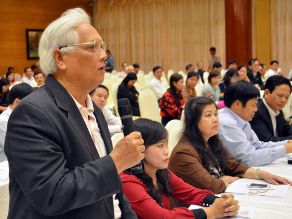 Giáo sư Tương Lai phát biểu tại Hội nghị Ủy ban TƯ MTTQ Việt Nam lần thứ 6. Ảnh: Công Khanh Giáo sư Tương Lai phát biểu tại Hội nghị