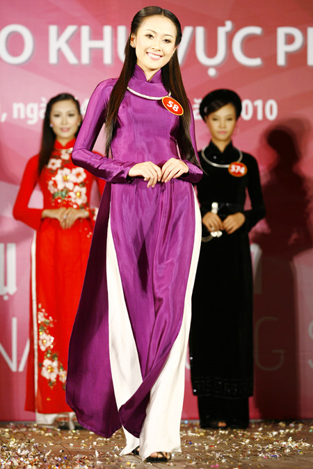 Thí sinh lê Nhã Uyên