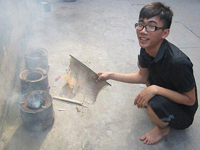 Không chỉ bạn bè, người thân mà ngay bản thân Trung cũng không ngờ cậu thanh niên ăn chơi ngày nào lại thay đổi đến vậy