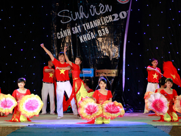 Là sân chơi tôn vinh vẻ đẹp và tài năng, cuộc thi còn có phần thi ứng xử để thử tài xử lý các tình huống, cũng như vốn sống xã hội. Từ đó sẽ chọn lựa những gương mặt đại diện ưu tú để tham gia cuộc thi cấp Học viện sẽ được tổ chức trong thời gian tới