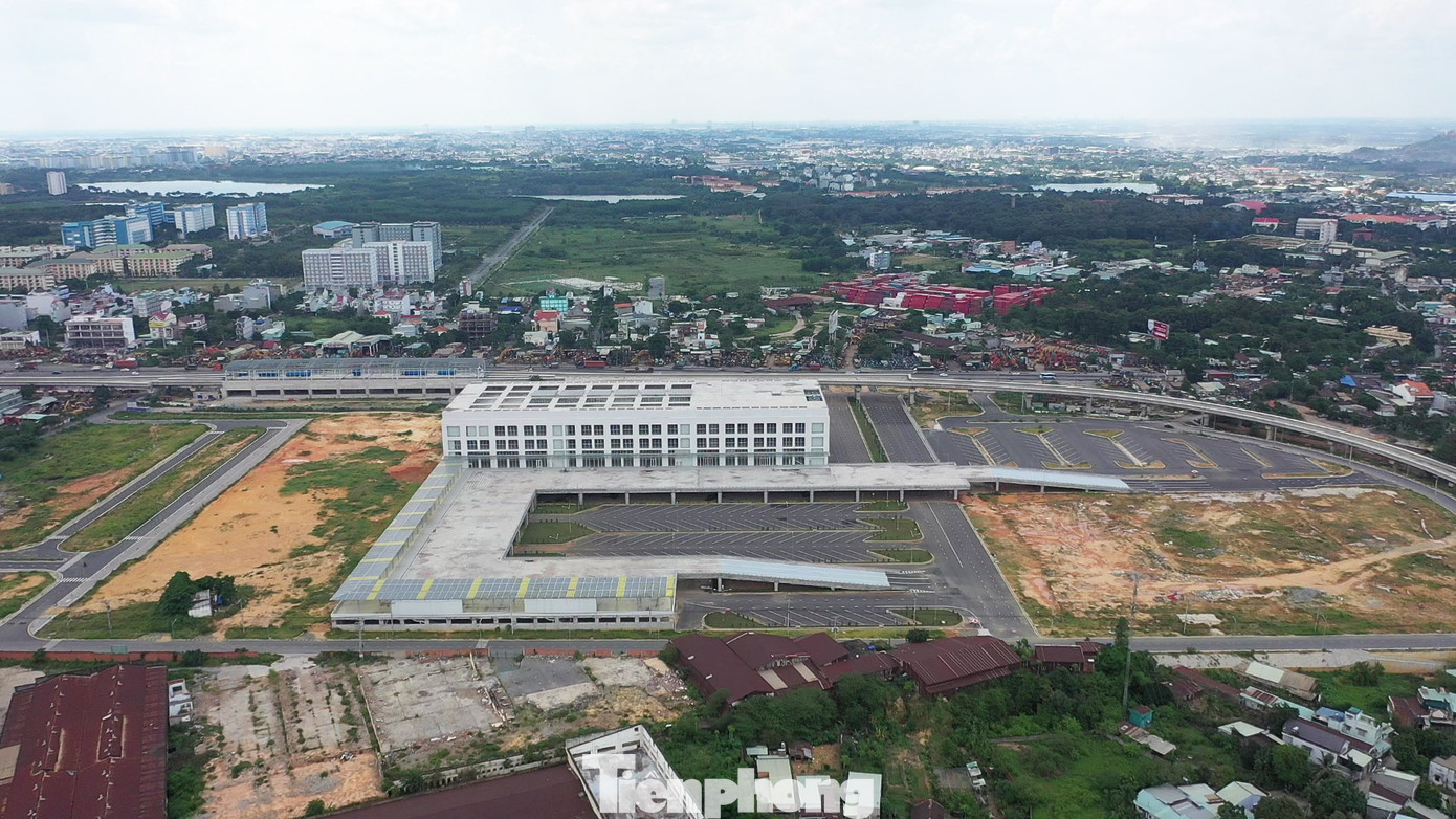 Cận cảnh bến xe Miền Đông mới lại lỡ hẹn, chưa xác định ngày hoạt động ảnh 14