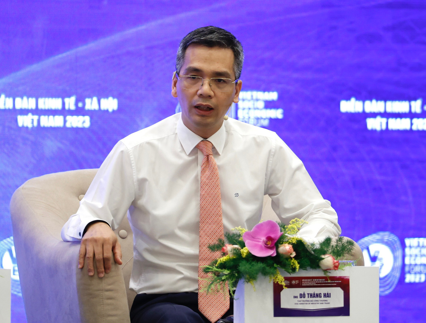 Thứ trưởng Bộ Tài chính Võ Thành Hưng. Thứ trưởng Bộ Tài chính Võ Thành Hưng.