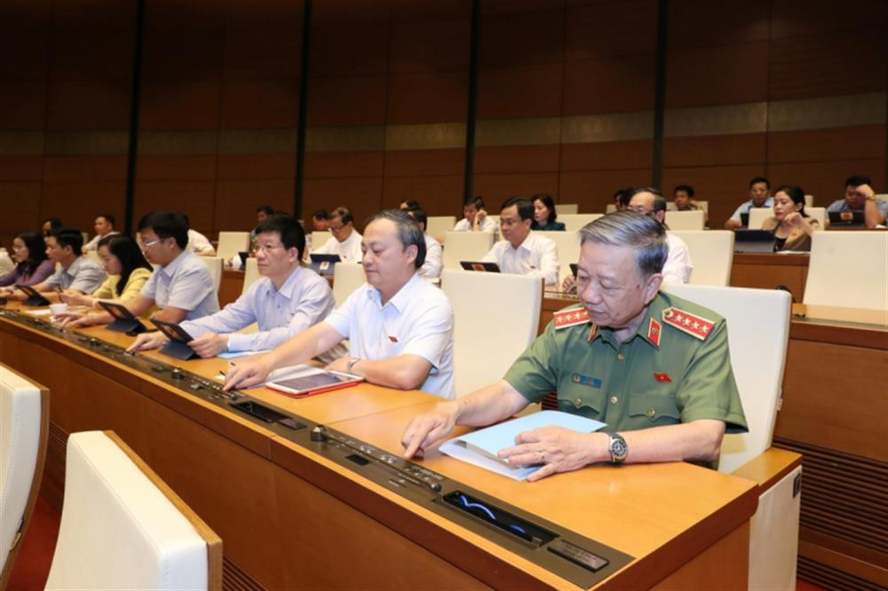 Quốc hội, Chính phủ đã có những chính sách cởi mở, thông thoáng tạo điều kiện cho khách nước ngoài vào Việt Nam.