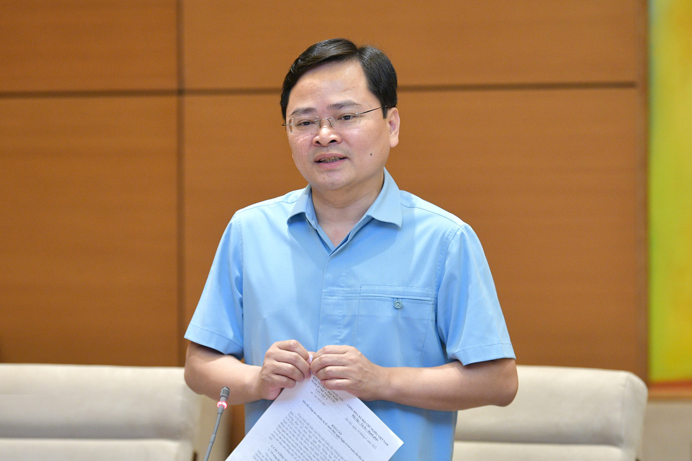 Bí thư Tỉnh ủy Bắc Ninh, Chủ tịch Nhóm đại biểu Quốc hội trẻ Việt Nam Khoá XV - ông Nguyễn Anh Tuấn. Ảnh QH Bí thư Tỉnh ủy Bắc Ninh, Chủ tịch Nhóm đại biểu Quốc hội trẻ Việt Nam Khoá XV - ông Nguyễn Anh Tuấn. Ảnh QH