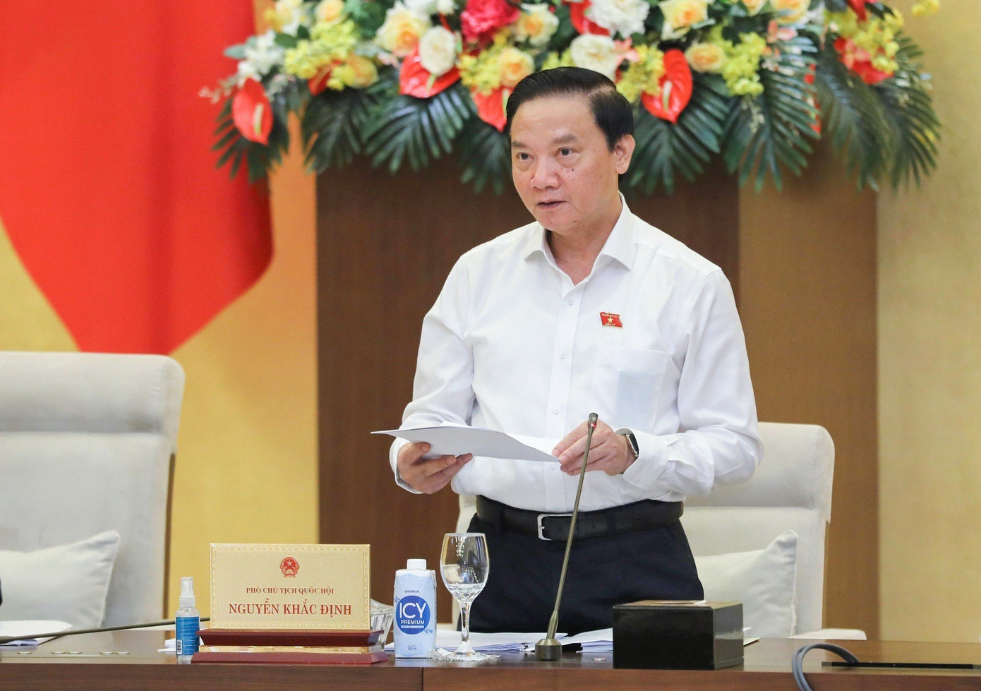 Phó Chủ tịch Quốc hội Nguyễn Khắc Định điều hành nội dung phiên họp sáng 13/9 Phó Chủ tịch Quốc hội Nguyễn Khắc Định điều hành nội dung phiên họp sáng 13/9