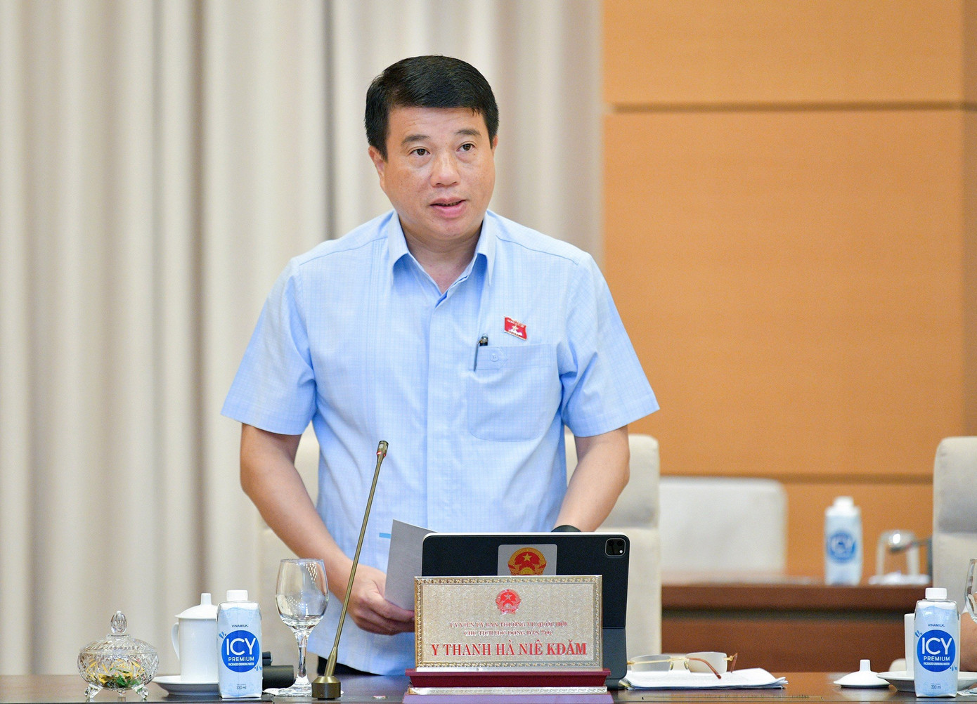 Chủ tịch Hội đồng Dân tộc của Quốc hội Y Thanh Hà Niê Kđăm Chủ tịch Hội đồng Dân tộc của Quốc hội Y Thanh Hà Niê Kđăm