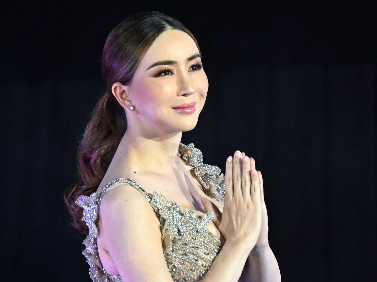 Bà Anne Jakapong Jakrajutatip.