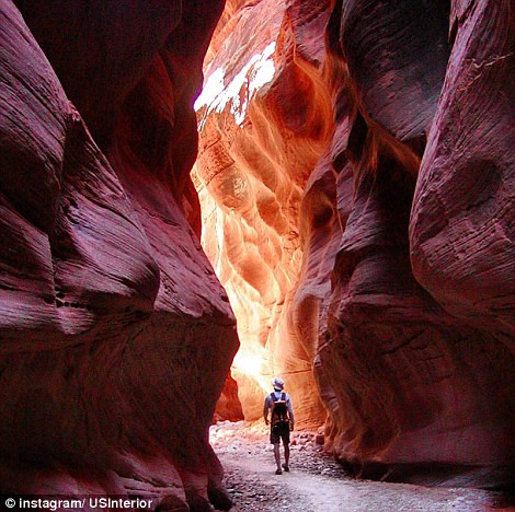 Một người leo núi khám phá ở Utah