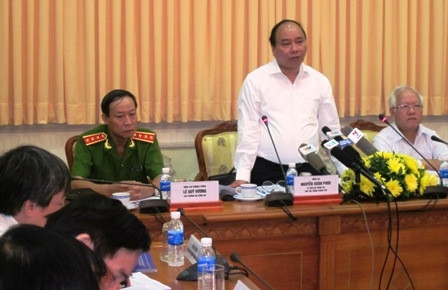 Phó Thủ tướng Nguyễn Xuân Phúc phát biểu chỉ đạo tại hội nghị