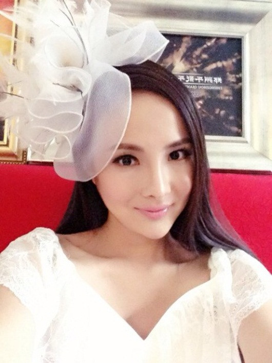 Can Lộ Lộ bất ngờ 'kín cổng cao tường" ảnh 4