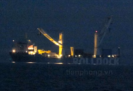 Tàu rolldock lúc 5 giờ 30 ngày 3/1