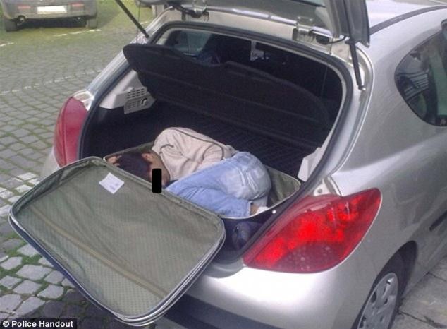 Ảnh: Daily Mail Ảnh: Daily Mail