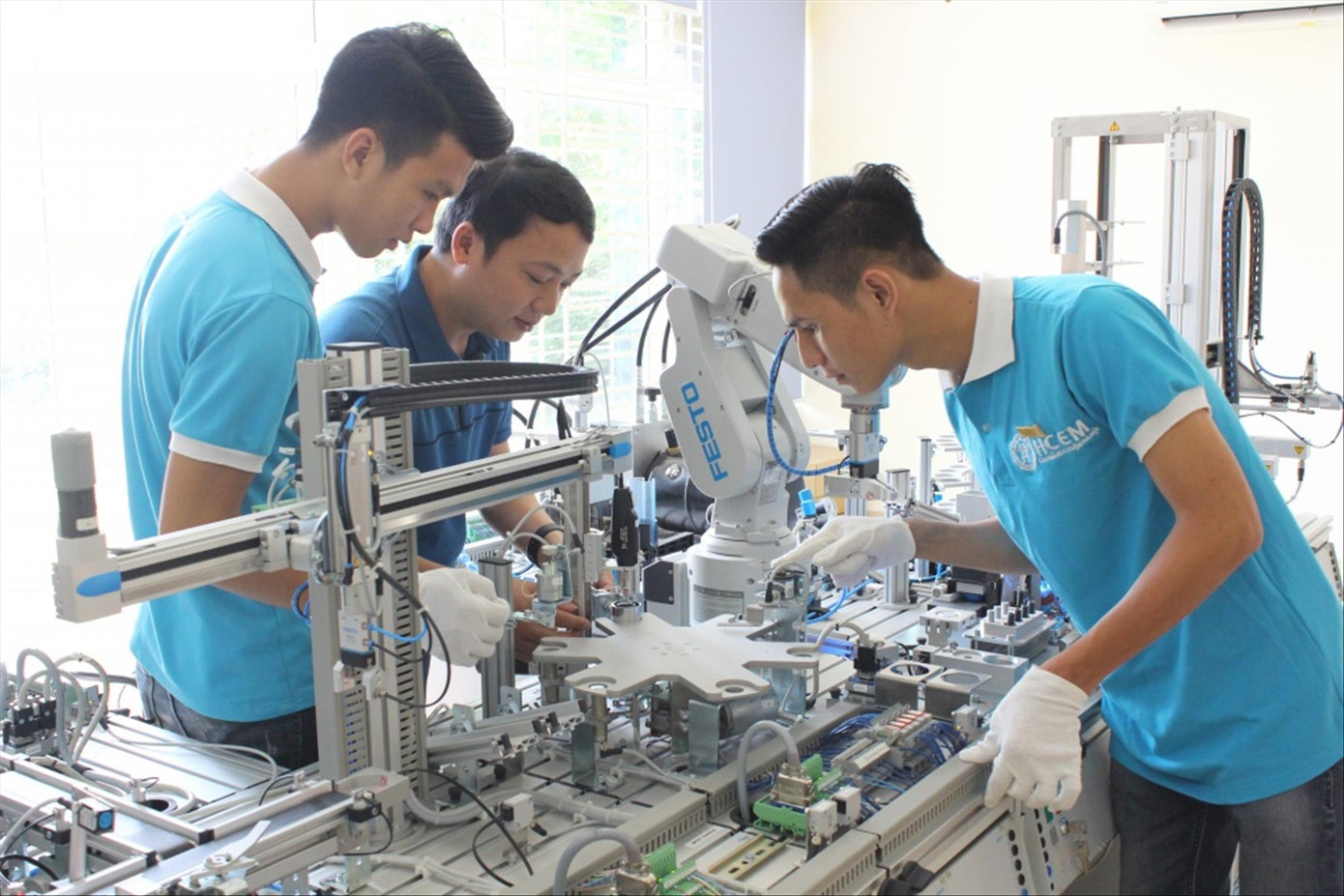 Hệ thống giáo dục nghề nghiệp cần ổn định để phát triển