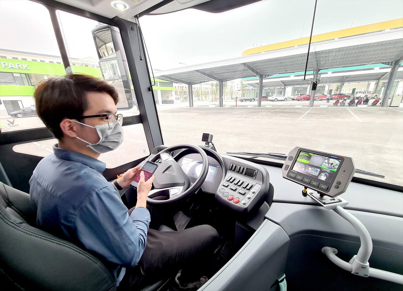 Phương tiện lắp thiết bị giám sát hành trình, camera. Ảnh minh họa: Phạm Thanh