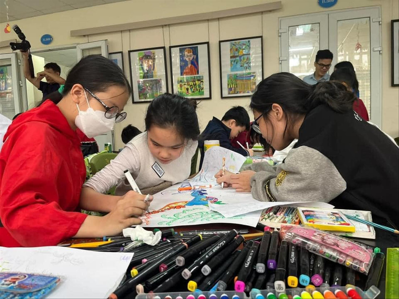 Học sinh tham gia hoạt động CLB hè tại Cung Thiếu nhi Hà Nội Học sinh tham gia hoạt động CLB hè tại Cung Thiếu nhi Hà Nội