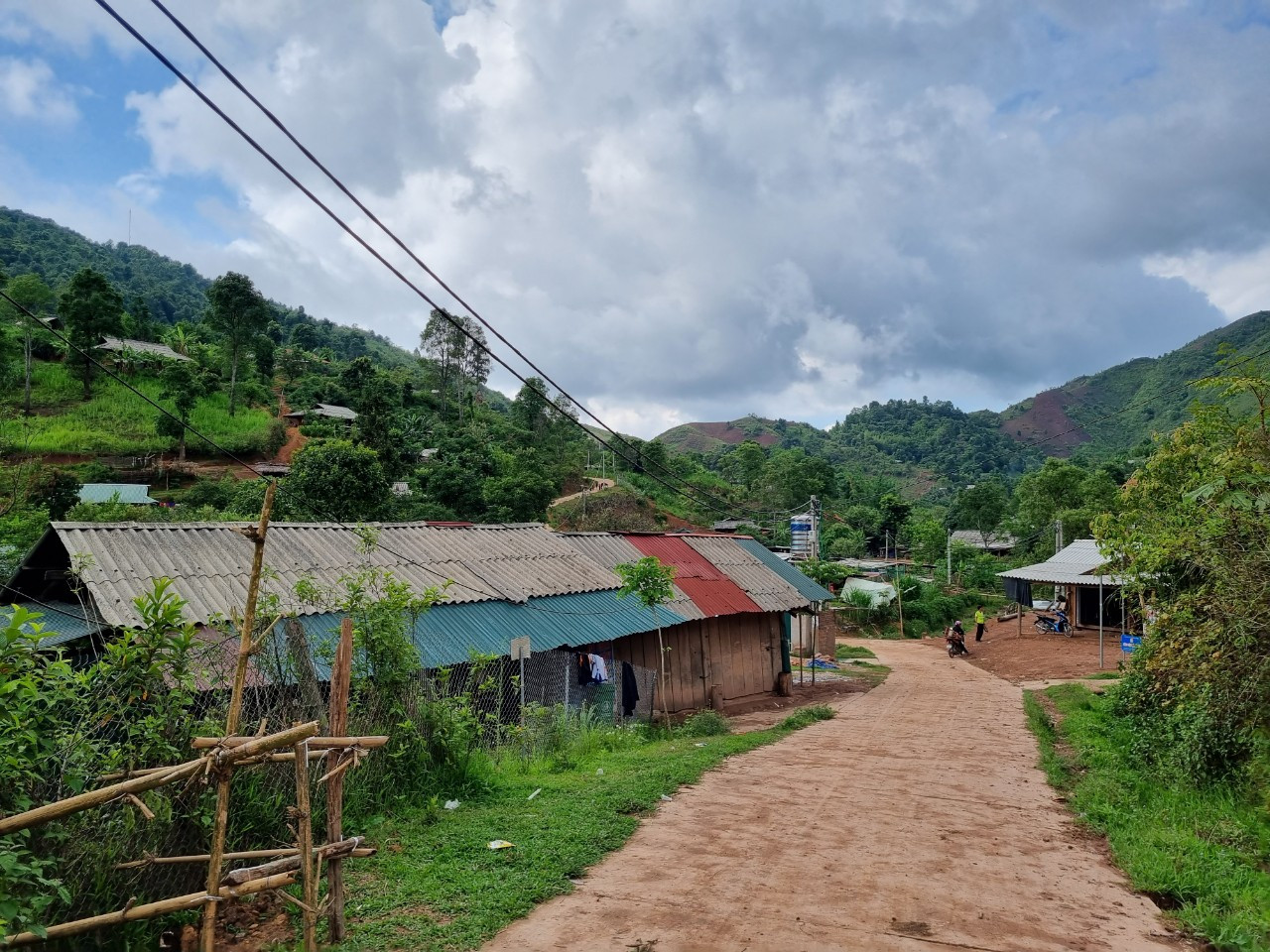 Một góc bản Phìn Hồ