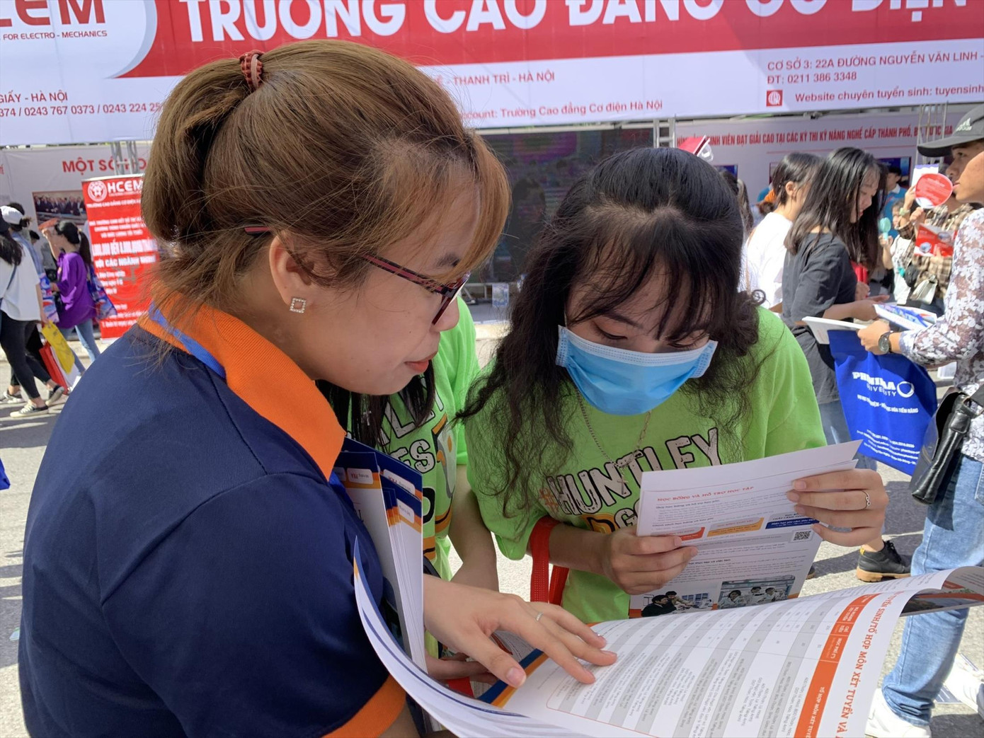 Xét tuyển đại học năm 2023 sẽ diễn ra trong tháng 7. Ảnh: Nghiêm Huê