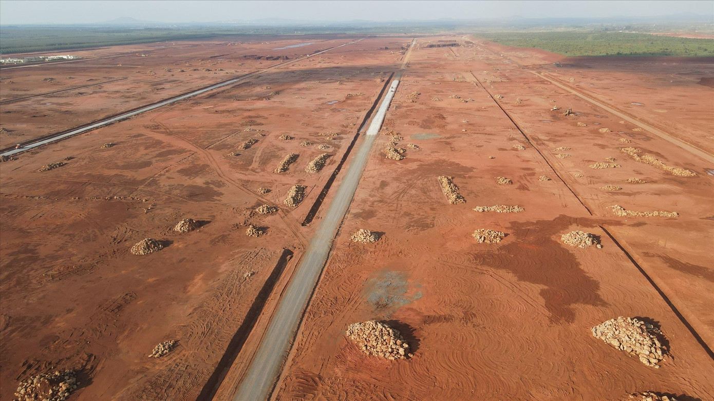 Hoàn thành mặt bằng để thi công gói thầu 4.6 Dự án sân bay Long Thành Hoàn thành mặt bằng để thi công gói thầu 4.6 Dự án sân bay Long Thành