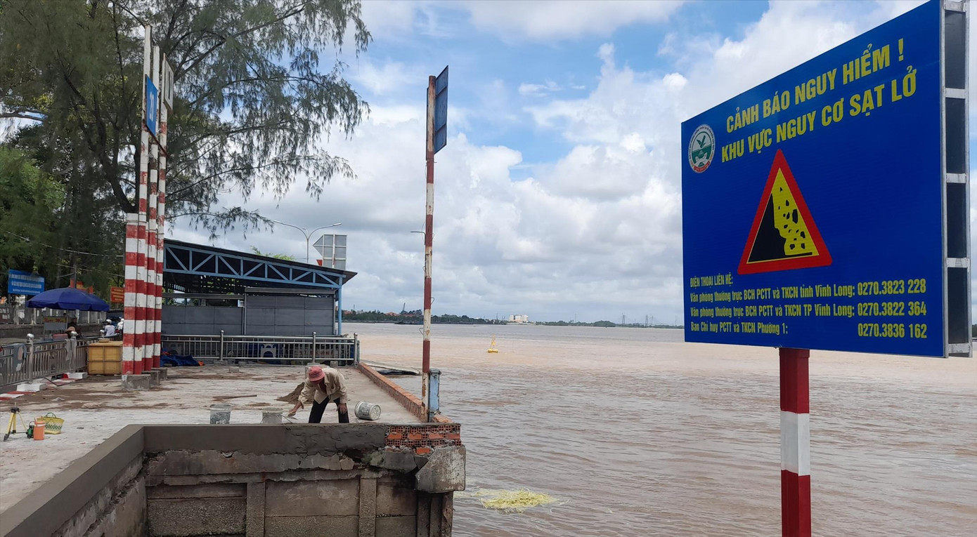 Khu vực cảnh báo sạt lở bờ sông Cổ Chiên được UBND tỉnh Vĩnh Long công bố tình huống khẩn cấp. ẢNH: CK