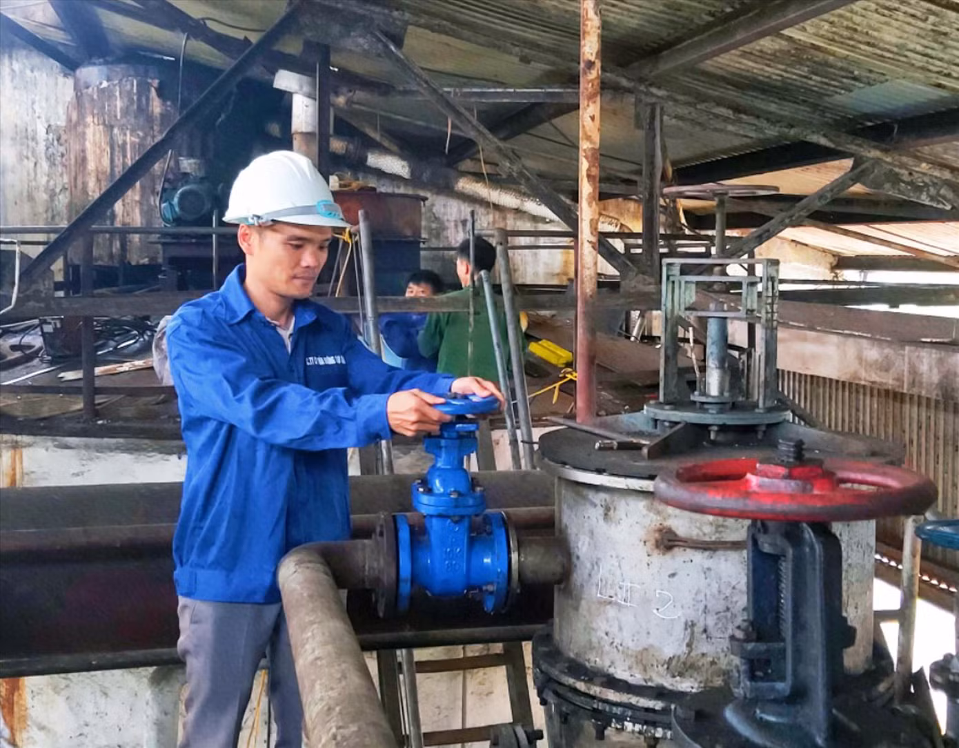 Kỹ sư trẻ Lăng Văn Thượng đóng góp nhiều ý tưởng, giải pháp cho Công ty CP Mía đường Cao Bằng Kỹ sư trẻ Lăng Văn Thượng đóng góp nhiều ý tưởng, giải pháp cho Công ty CP Mía đường Cao Bằng