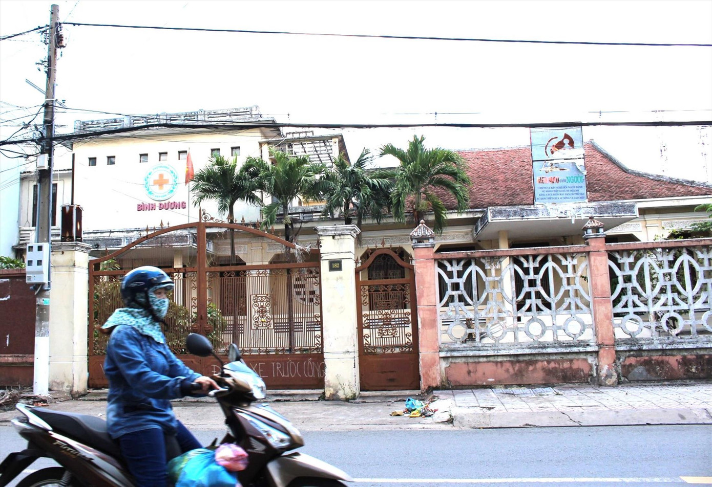 Trụ sở cũ Hội Chữ thập Đỏ tỉnh Bình Dương. Ảnh: HƯƠNG CHI