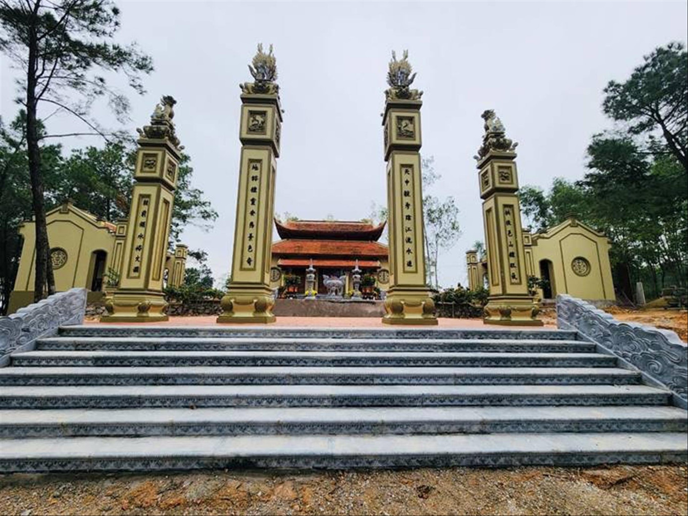 Nhiều hạng mục Đền Trôốc Vực đã hoàn thành và đưa vào hương khói