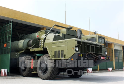 Triển khai bệ phóng