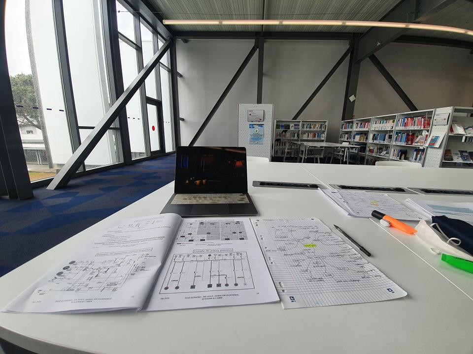 Giáp Võ sử dụng thư viện để học bài. (Ảnh: Giáp Võ) Giáp Võ sử dụng thư viện để học bài. (Ảnh: Giáp Võ)