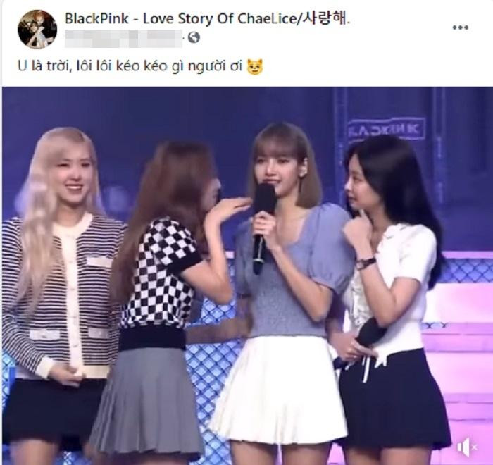 Fan "quắn quéo" trước khoảnh khắc đáng yêu của Jisoo và Lisa trên sân khấu: "U là trời". (Ảnh: Page BlackPink - Love Story of ChaeLice) Fan "quắn quéo" trước khoảnh khắc đáng yêu của Jisoo và Lisa trên sân khấu: "U là trời". (Ảnh: Page BlackPink - Love Story of ChaeLice)